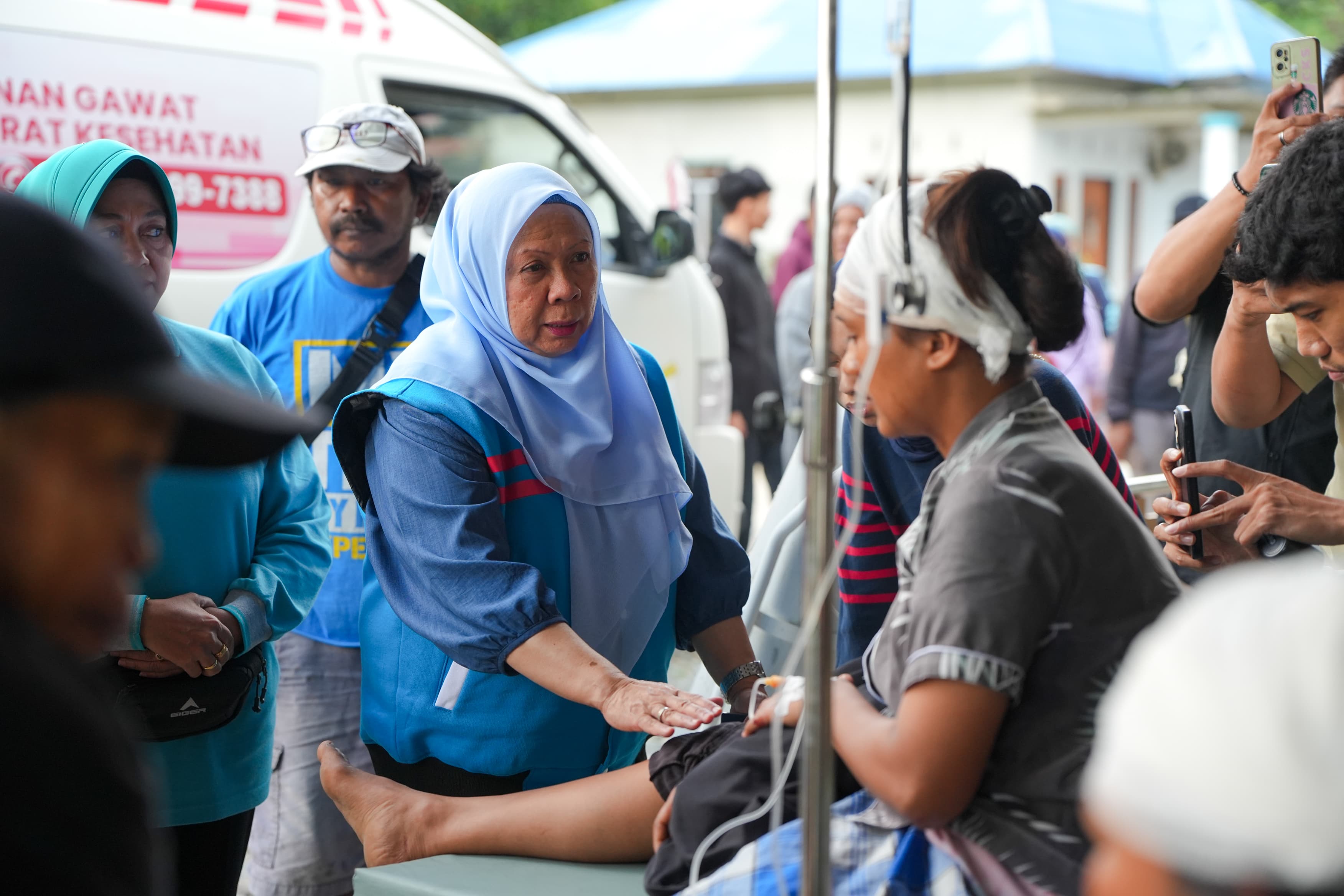 Pastikan Warga Tertangani,Wagub Sulteng Reny A.Lamadjido Turun Langsung ke Lokasi Terdampak Gempa di Palu dan Sigi