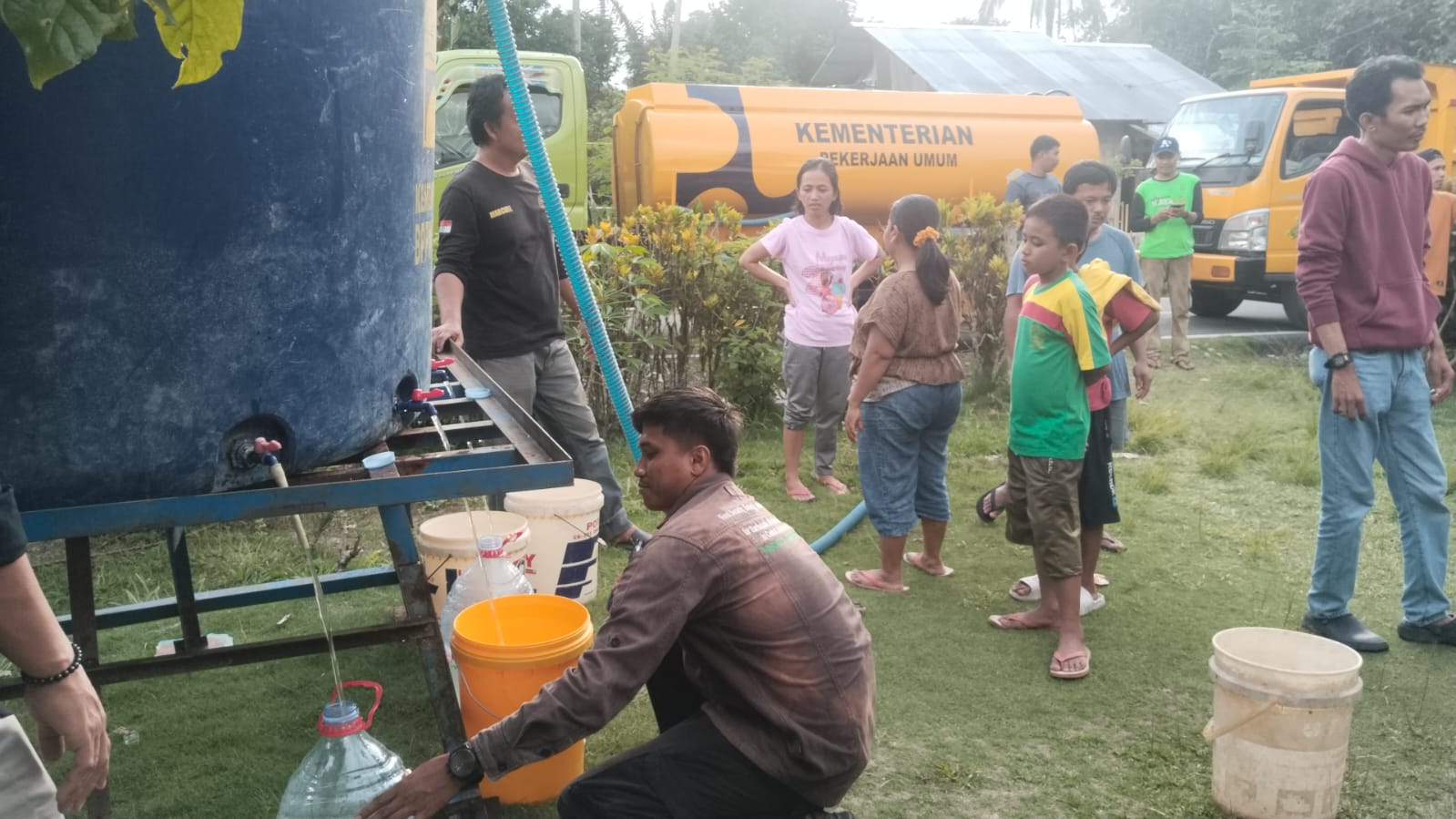 Instruksi Gubernur Ditindak Lanjuti,Dinas Cikasda Sulteng Pastikan Kebutuhan Air Bersih Korban Gempa di Sigi Terpenuhi