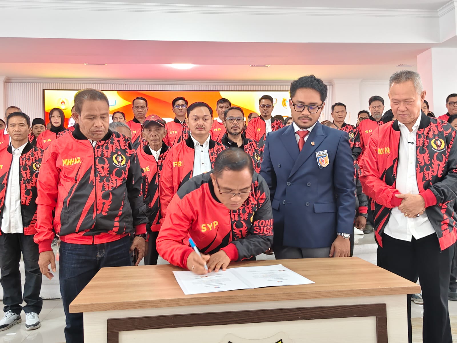 Fathur Razaq Lantik Wabup Samuel Yansen Jadi Ketua KONI Sigi Periode 2025-2029