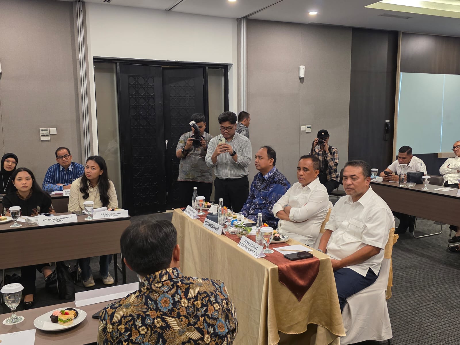 Gubernur Anwar Hafid Mengajak 32 Perusahaan Tambang Perbaiki Jalan di Morowali