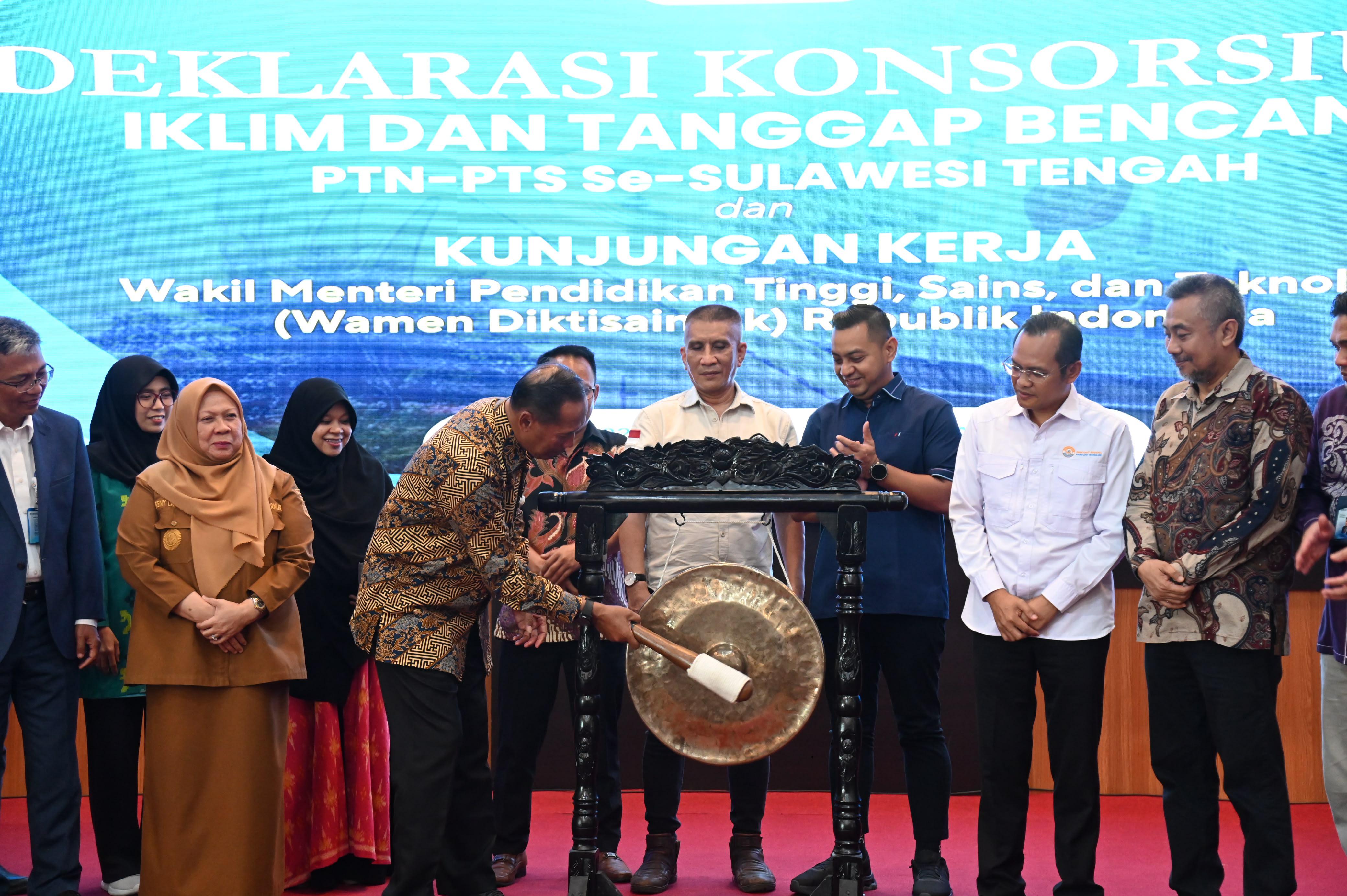 Deklarasi Konsorsium Iklim PTN-PTS se-Sulteng,Wagub Reny A.Lamadjido Dorong Kampus Jadi Solusi Kesiapsiagaan Hadapi Resiko Bencana